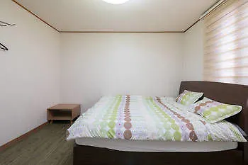 Campfire Guesthouse Hotel